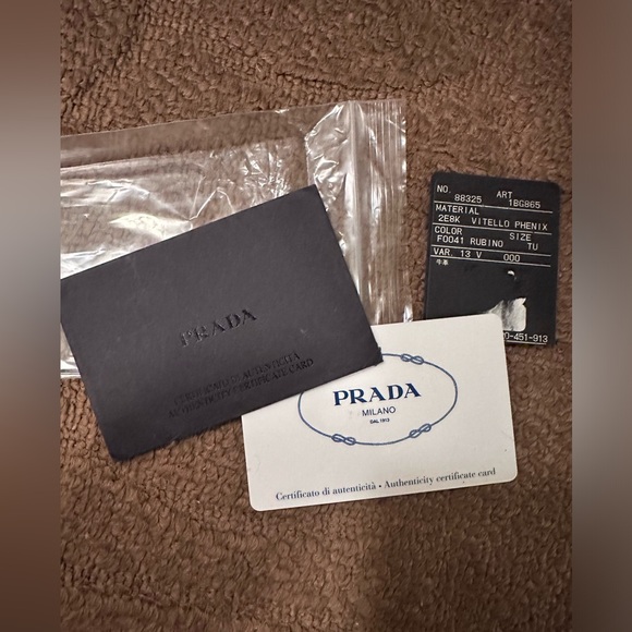 Authentic Prada red Soft leather Tote bag Preloved - Picture 4 of 6